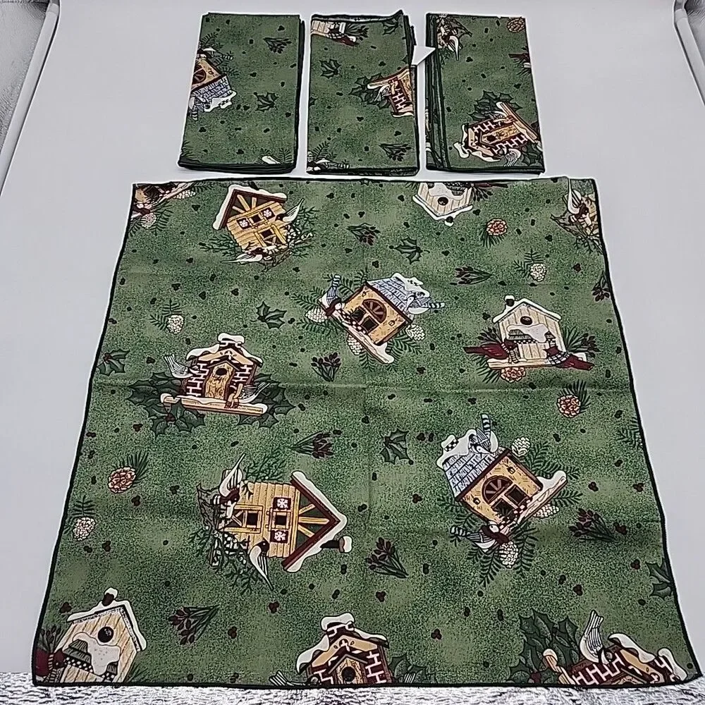 Christmas Napkins Holy Bird Cardinal Cloth Cotton Holiday Set of 4 Red & Green